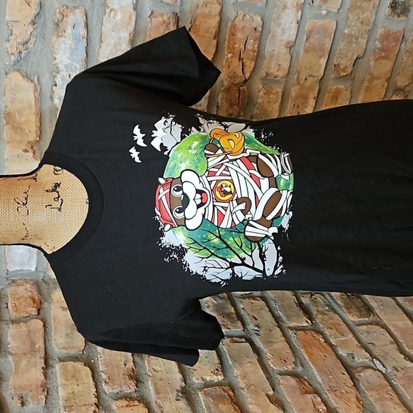 Buc-ee's Halloween Short sleeve Tee shirt size Small - Picture 3 of 8